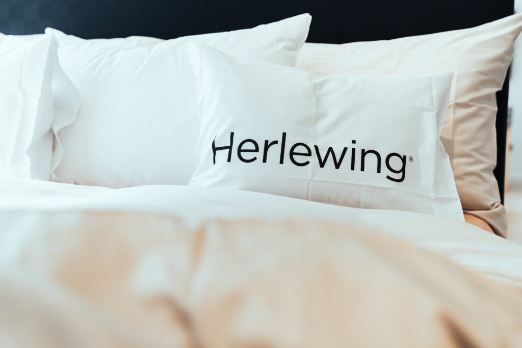 Hästens Herlewing